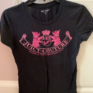 Juicy Couture Tee in black color, pink design in Size Small
